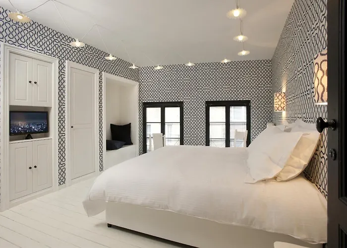 La Maison Haute Guesthouse Bruxelles
